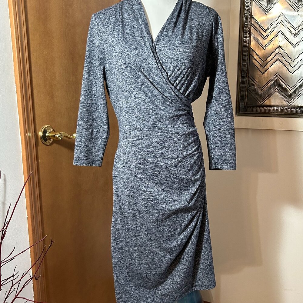 Ann Taylor ruched V-neck dress - 8p